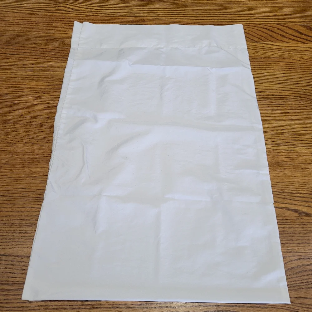 N/A pillow case